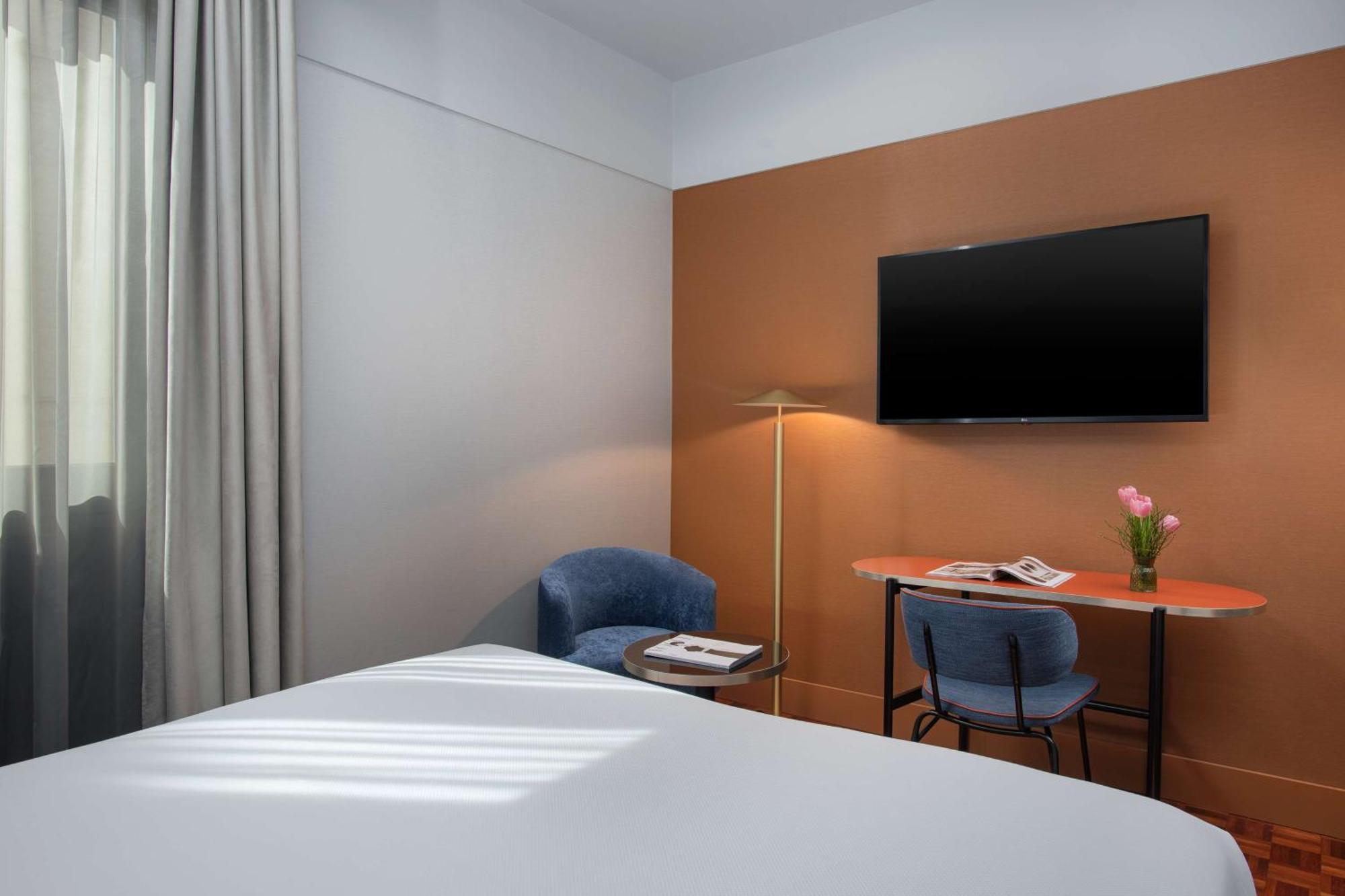 Hotel NH Firenze Esterno foto