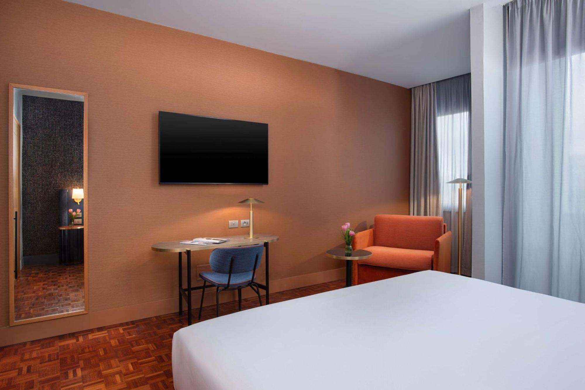 Hotel NH Firenze Esterno foto