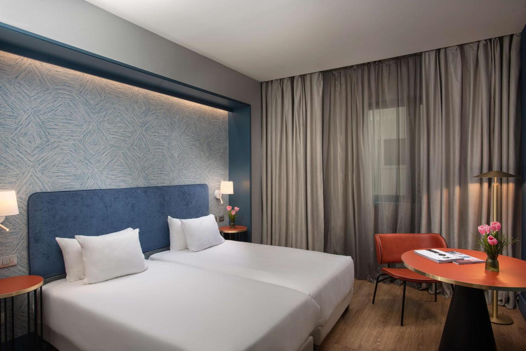 Hotel NH Firenze Esterno foto