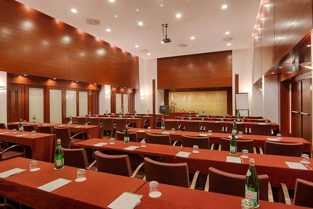 Hotel NH Firenze Servizi foto